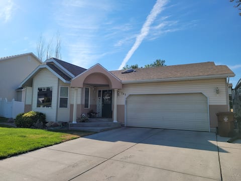 Cozy 1 bedroom,  1 bath suite w/fireplace &firepit