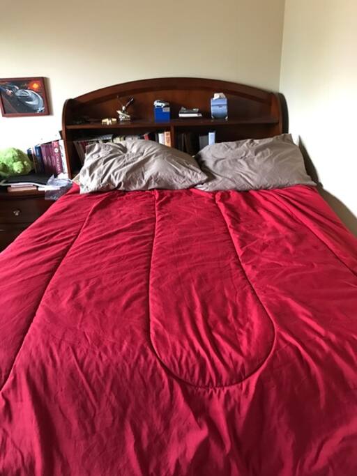 2nd bedroom