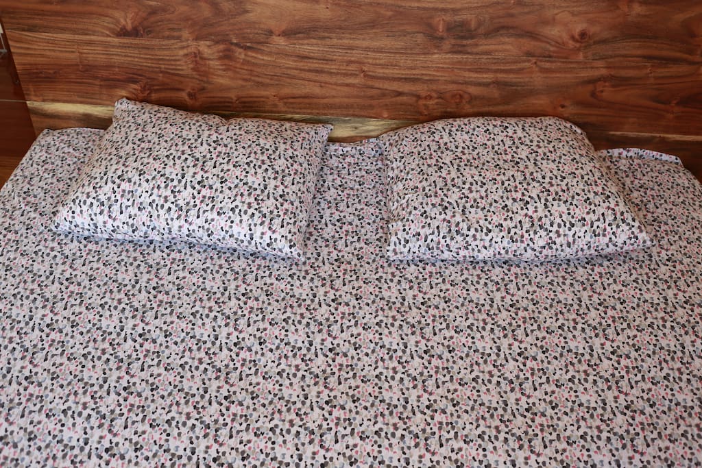 king size bed