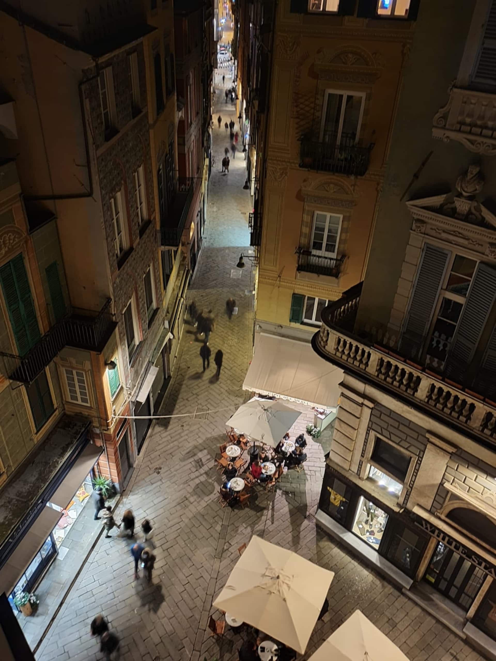 GIUSTI'SHOUSE SAVONA CENTER (Citra 009056-LT-0150)