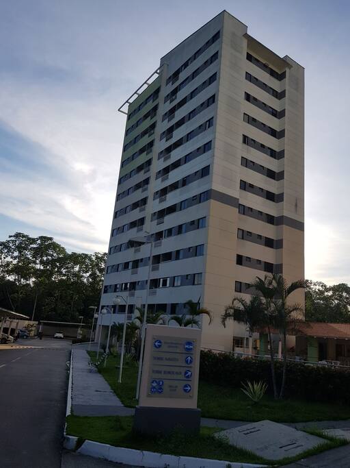 Fachada do prédio.