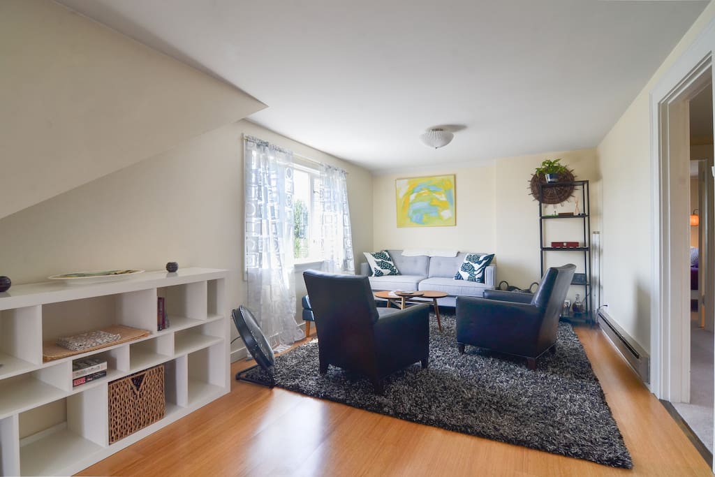 Airy, Sunny and Bright living room space
