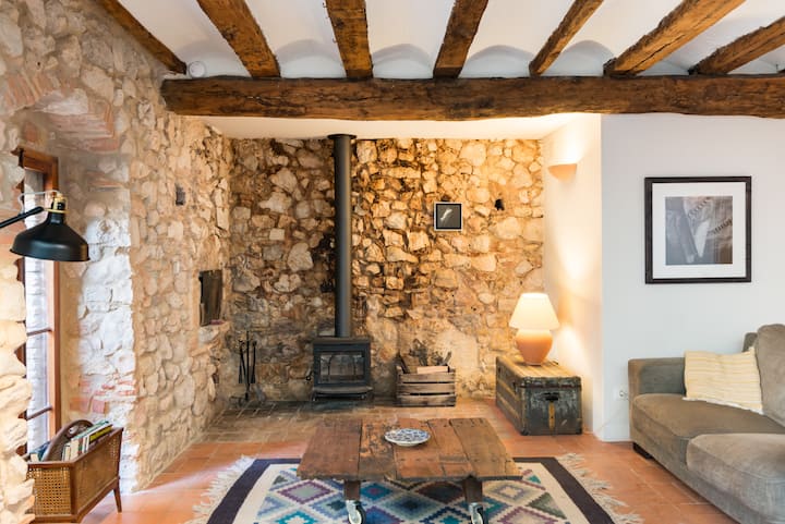 Preciosa Masía Del Siglo Xvii Con Jardín Y Piscina, Recién Restaurada. - Figueres