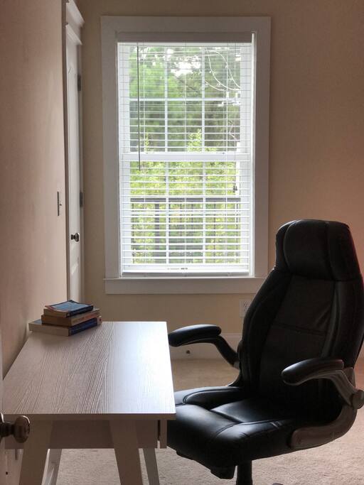 Desk with great lighting!
