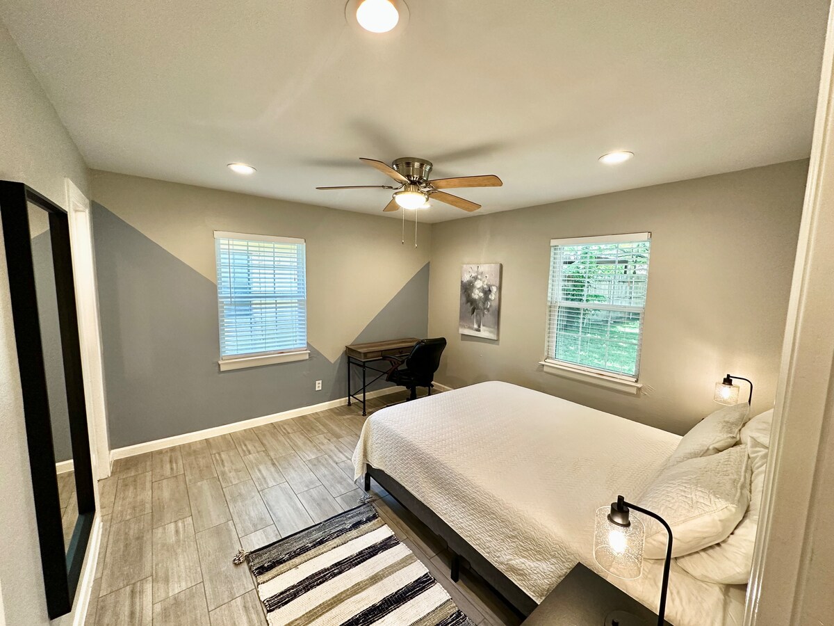 ห้องนอน 1/พร้อมห้องน้ำ