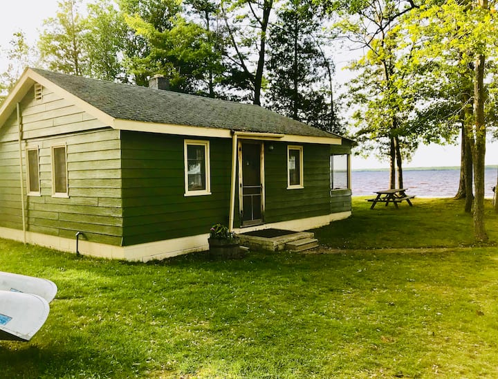 3 Little Cabins on private Lakefront 2023 opened! Cabins for Rent in