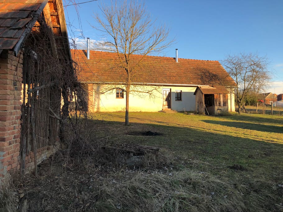 Front facade (wood storage on left) winter 2018