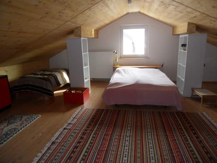 غرفة العائلة ، هناك ألعاب هنا أيضًا!