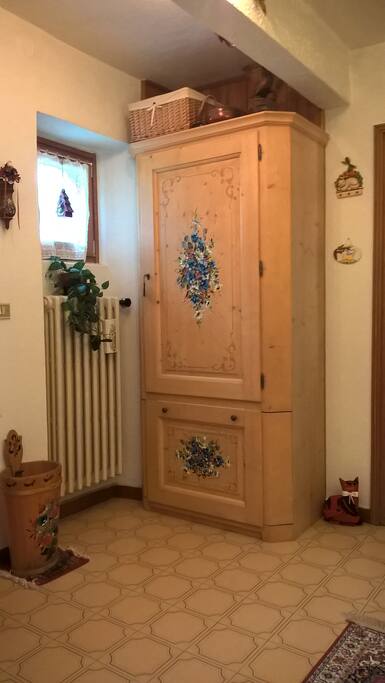 L' entrata da un' altra angolazione