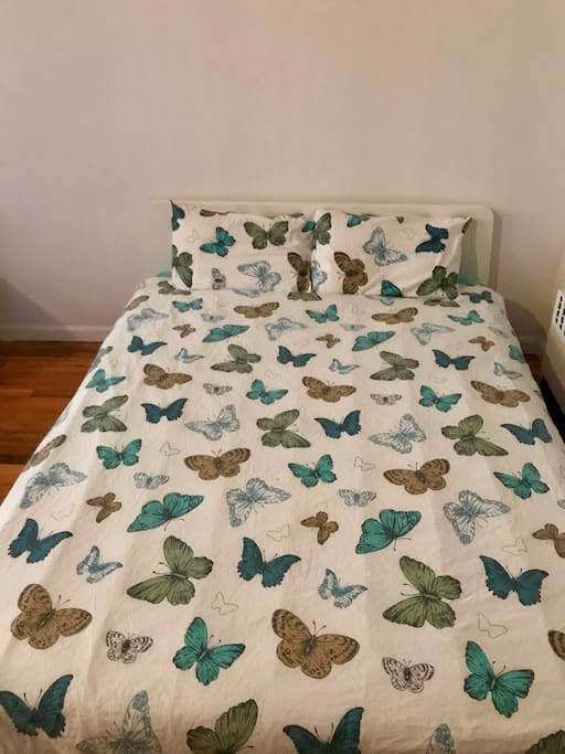 Queen size bed