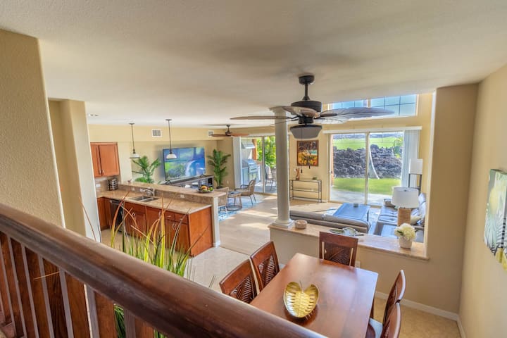 Stunning volcano views & private beach