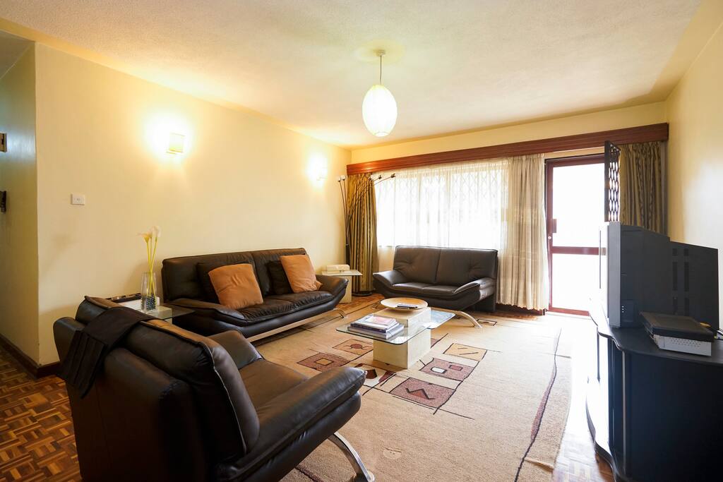 Living room - view 1