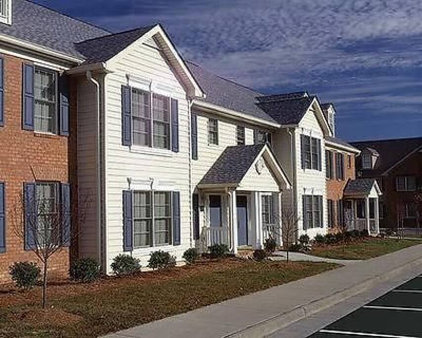 Each front door serves two units, one upstairs and one downstairs.