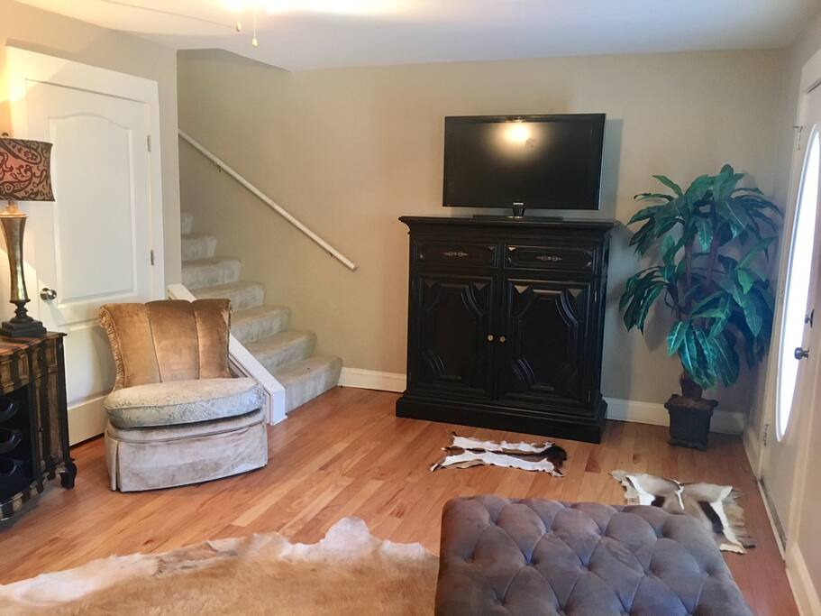 Spacious living room