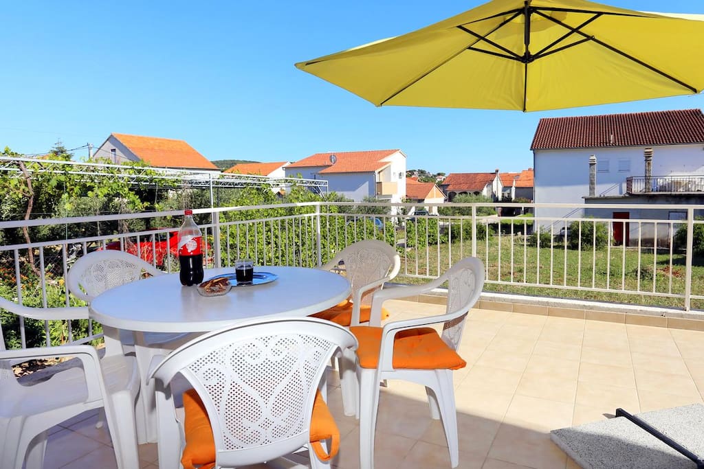 Terrace, Surface: 27 m²