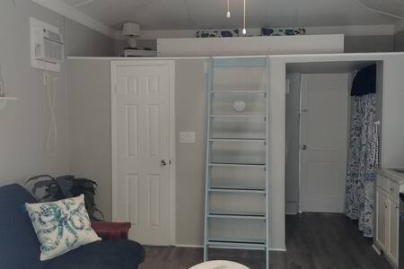 Saint Petersburg Sunshine Guesthouse