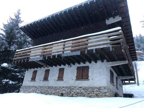 Chalet avec vue exceptionnelle au pied des pistes