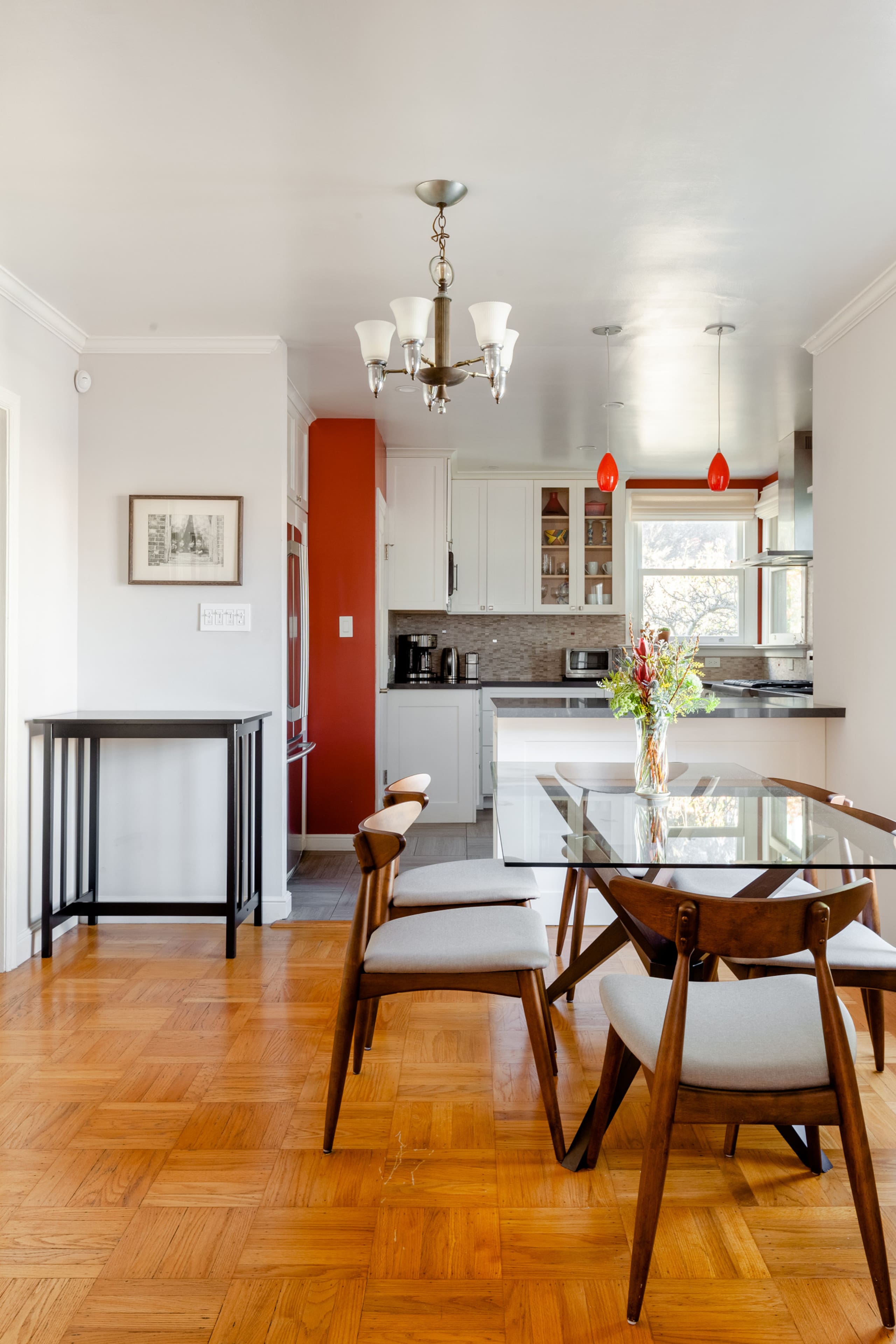 Home in San Francisco · ★4.96 · 2 bedrooms · 2 beds · 1 bath - Image 13