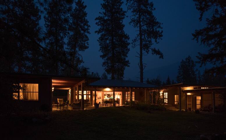 Airbnb Lee Creek Vacation Rentals Places To Stay British