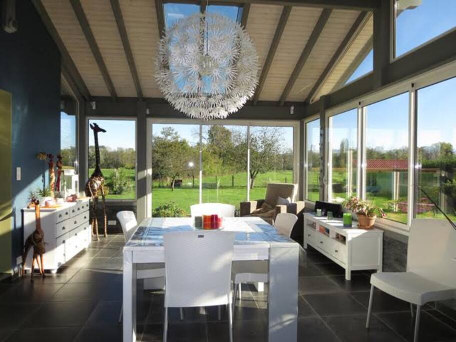 La veranda donnant sur le jardin