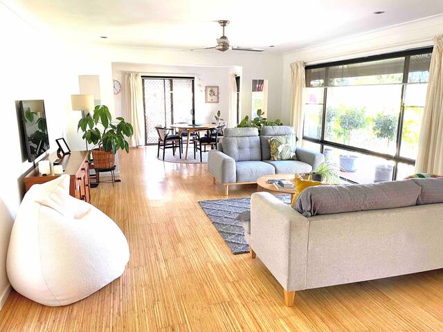 Rainbow House at Mullaway Beach