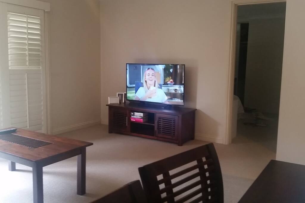 Large comfortable lounge room