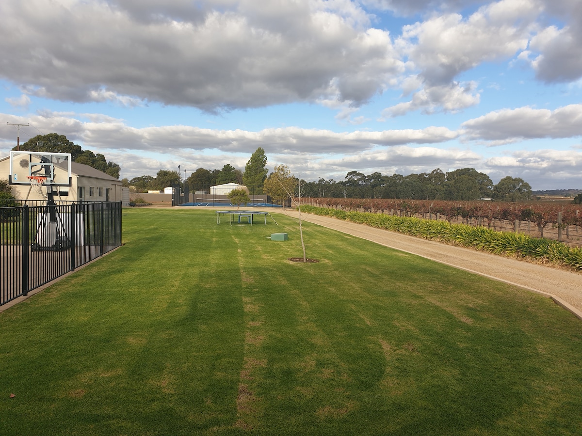 Beautiful guest suite in the Barossa Valley