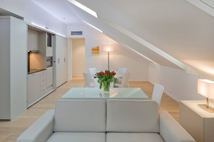 Beautiful 2-bedroom Apart Attic 100 sqm 6 persons gallery image 2