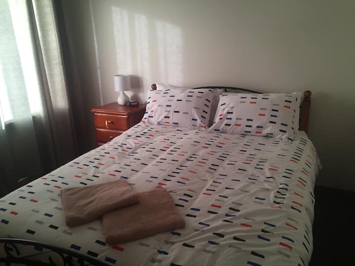 Krevat dopio "queen"