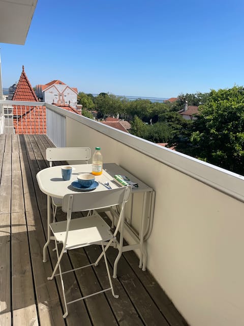Propriété Airbnb réussie: 2-bedroom apartment, center, Bay view, close to beach à Arcachon