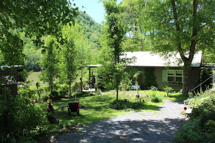 New River Cottage-within New River Gorge Natl Park - Little Beaver State Park, Beaver