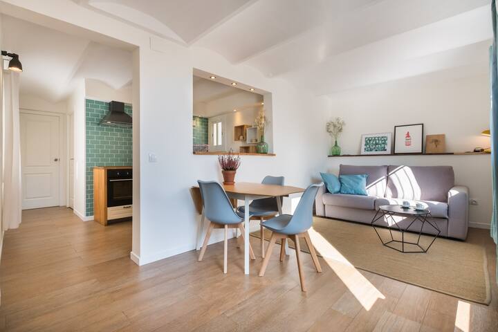 Apartamento Atico con Terraza Violeta Boutique gallery image 2