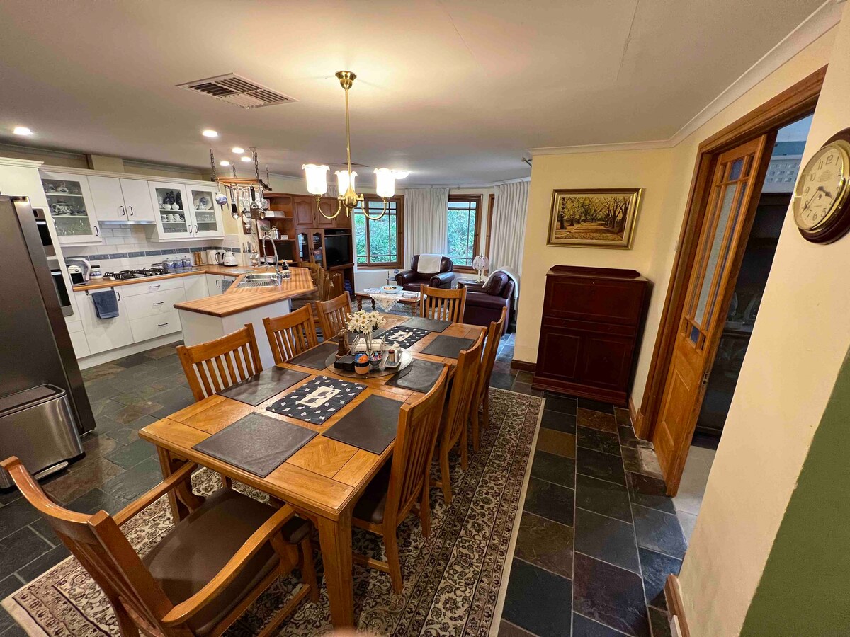 Old Barossa Valley Inn