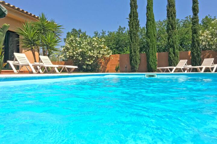 Villa 8P-4Bedr-Pr.pool-WiFi-big garden-600m BEACH gallery image 4