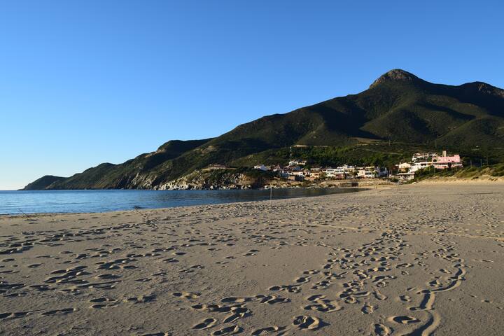 Airbnb Fluminimaggiore Vacation Rentals Places To