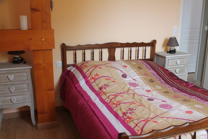 საძინებელი 1