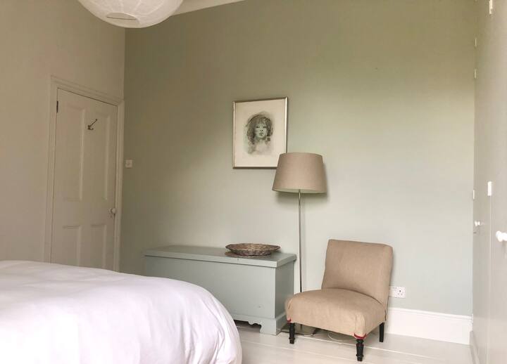 Спалня с кралски размери