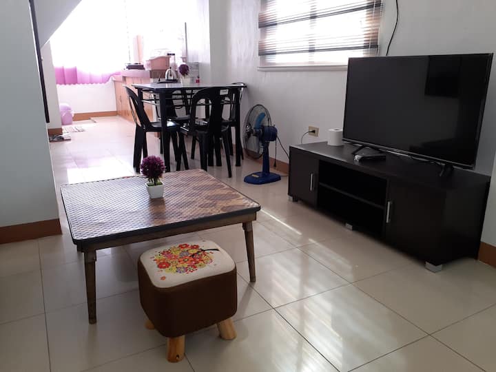 Budget Studio Type Room Good For Groups In Calapan - Calapán