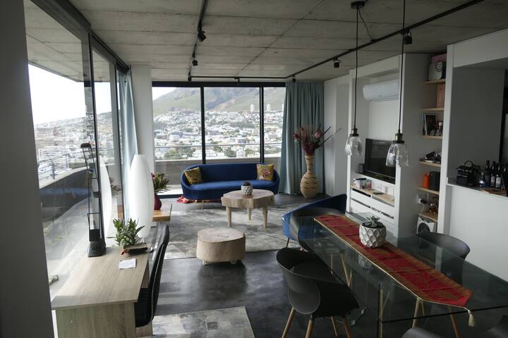 Penthouse with magnificent views – fibre internet gallery image 2
