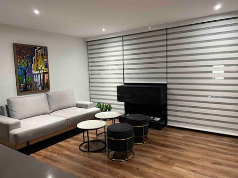 Top performing Airbnb: Apartment in La Felicidad near the airport in Fontibón