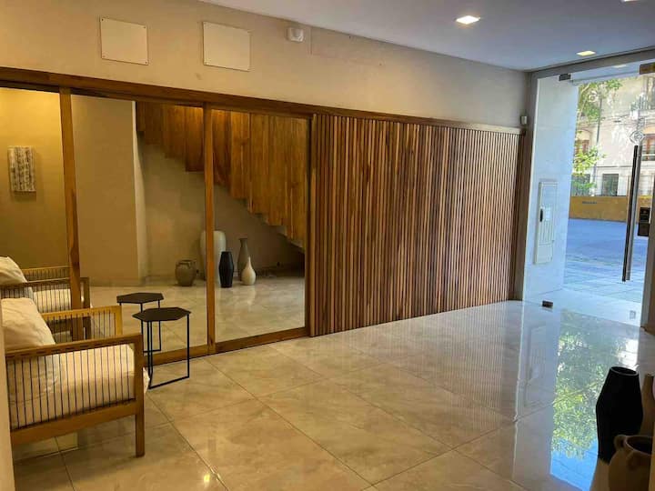 Departamento de 2 ambientes con balcón privado en Caballito