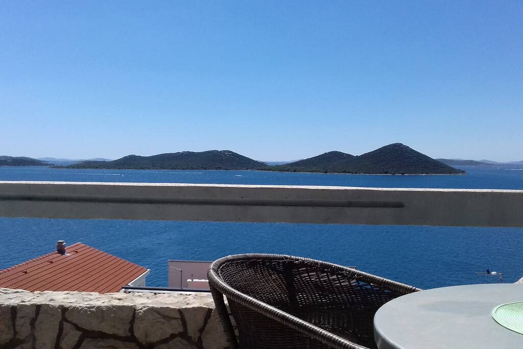 Pogled s terase