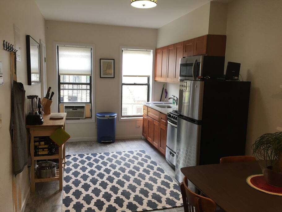 Kitchen/Dining Area