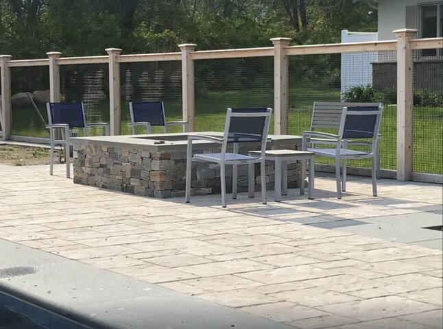 Weekapaug Get-Away gallery image 5