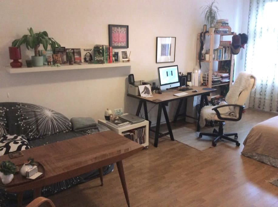 main room for rent