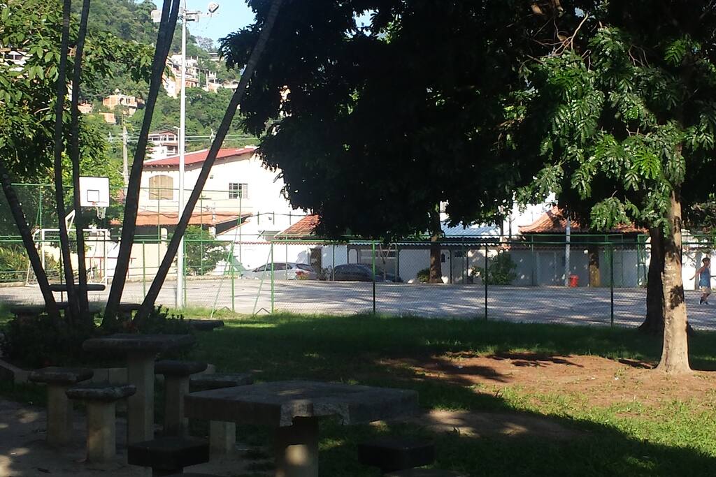 Quadra de esportes do condomínio