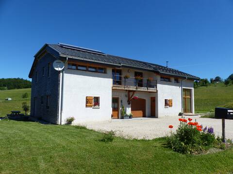 Le Pas Sage, mountain lodge