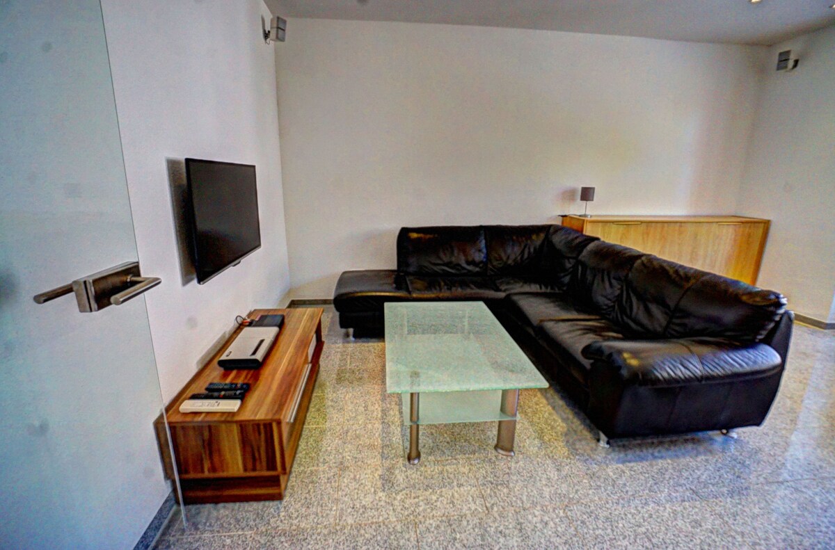 Anuncio de Airbnb popular: Apartment for workers with 2 bedrooms en Hochfeld