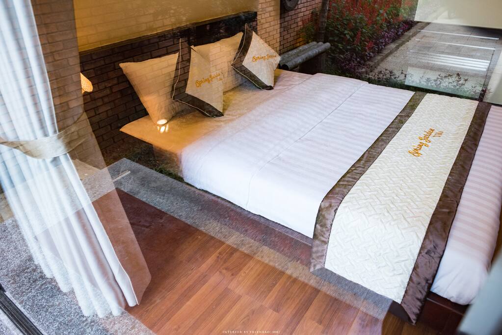 This room has double beds and good rubber mattresses for a good sleepping :)