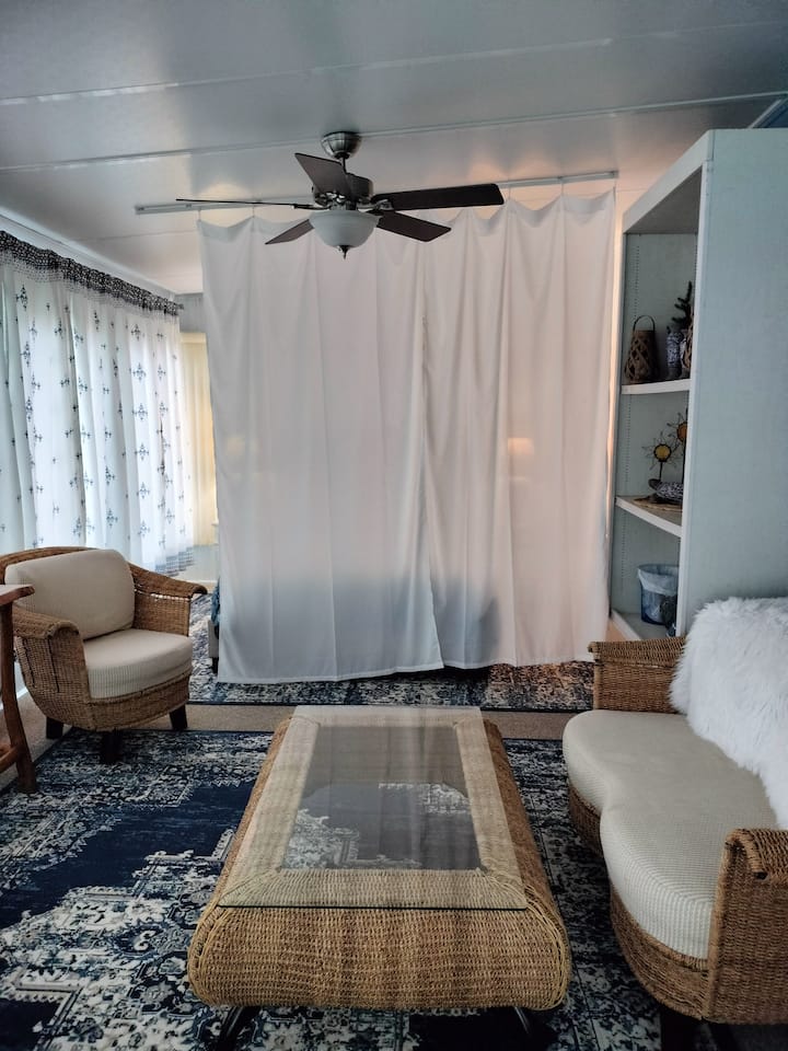 Privacy Curtain in the sunroom bedroom 